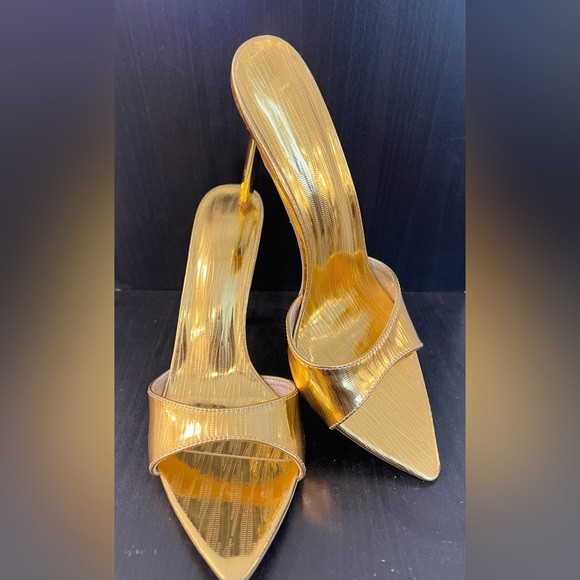 Gold Mules 👌😌😍 please READ the DESCRIPTION TY - Picture 3 of 5
